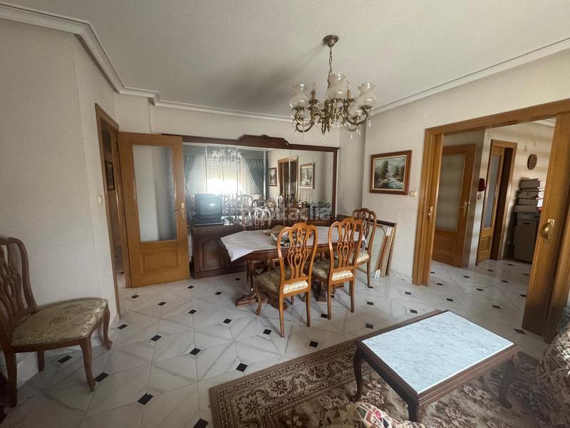 Foto 749787dc-f3b5-448f-8bef-dff201ede481. Gebäude in Monòver