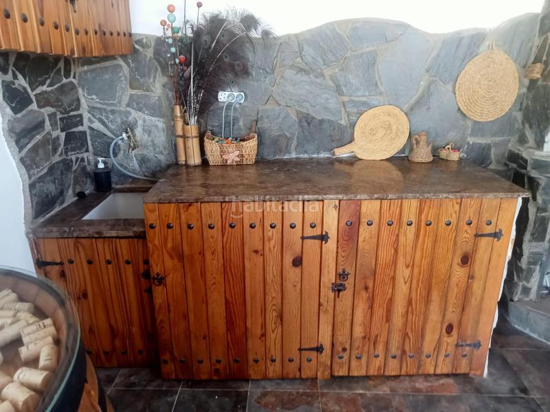 Foto 414f055f-5577-4aae-bdd8-2e00e4572e31. Casa adossada amb calefacció aparcament a Monòver