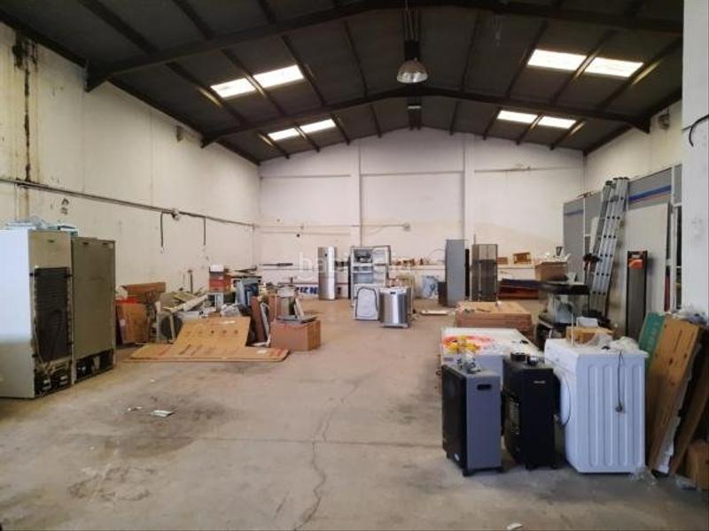 Foto 4c40f458-1673-429e-b2bf-6d3fa9a9415a. Industrial building in Monòver