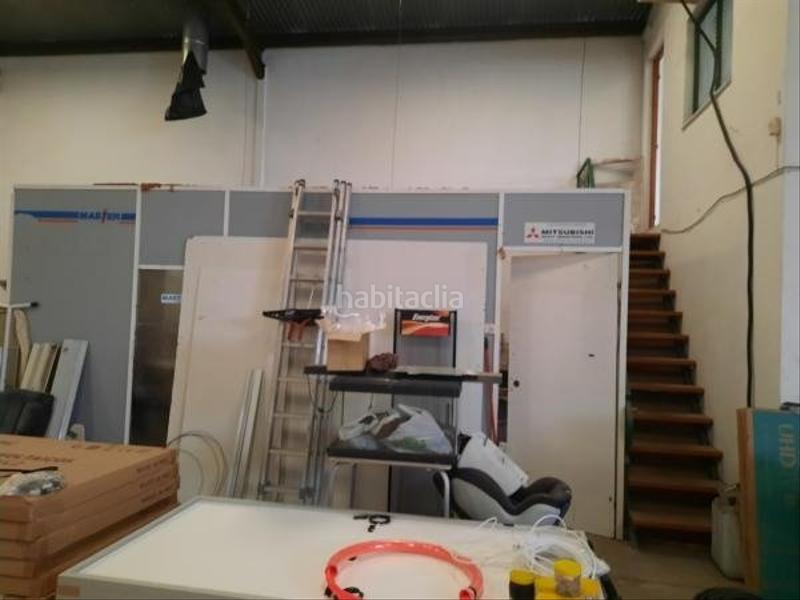 Foto f8a60230-6893-4217-b3fe-3c20e1d825e8. Industrial building in Monòver