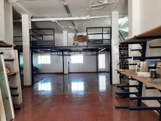 Rent Business premise in La Coca-La Nia-Vistahermosa. Local con muchas posibilidades en aspe