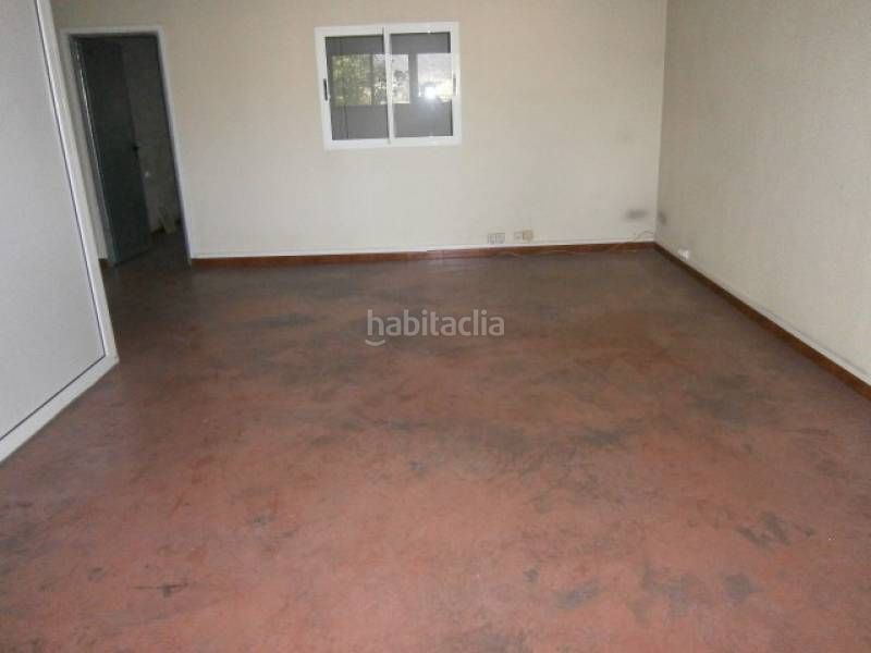 Foto f125cbe8-4e0d-4e0e-94cd-1a717e37b0e6. Location bâtiment à usage industriel dans Novelda