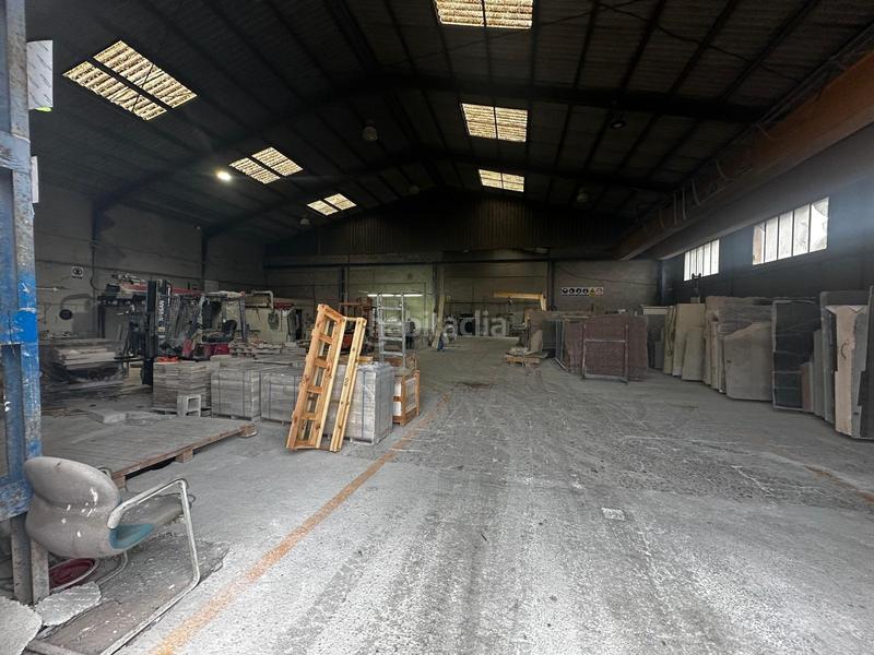 Foto aeeb01ad-3024-417b-892e-85dabc9d6ee3. Bâtiment à usage industriel dans Monòver