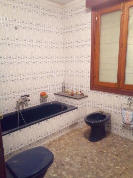Foto e01cedb0-b795-45ae-9000-103703602b61. Casa amb aparcament a Centro Aspe