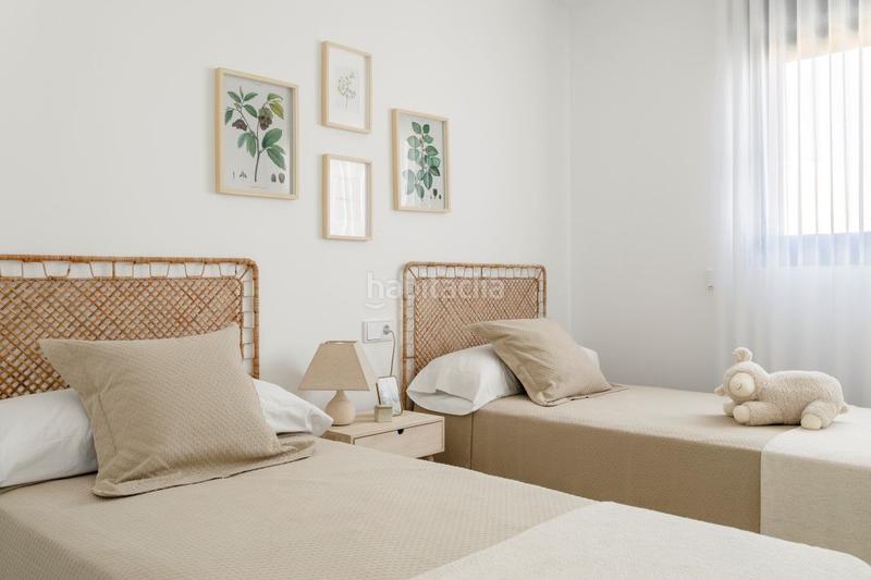 Foto 11af53ea-eab3-4bf9-9f28-42f0514c167c. Apartament amb calefacció aparcament piscina a Centro Santa Pola