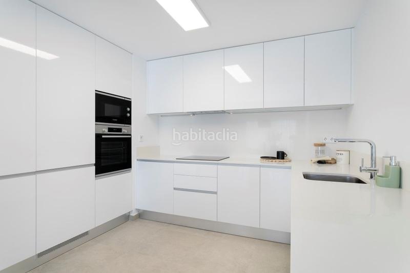 Foto 2552f967-f13b-4519-a9f6-00f7dad04594. Apartament amb calefacció aparcament piscina a Centro Santa Pola