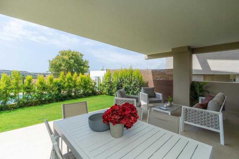 Foto 97b069f7-3e43-4e6e-acf6-f728ea5e7ec4. Attico con parcheggio piscina in Estepona golf Estepona