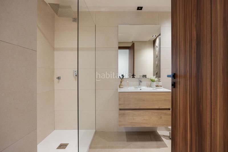 Foto 867370b0-d8db-4d65-9d66-2dd91ab73afe. Penthouse with heating parking pool in Los Naranjos Marbella