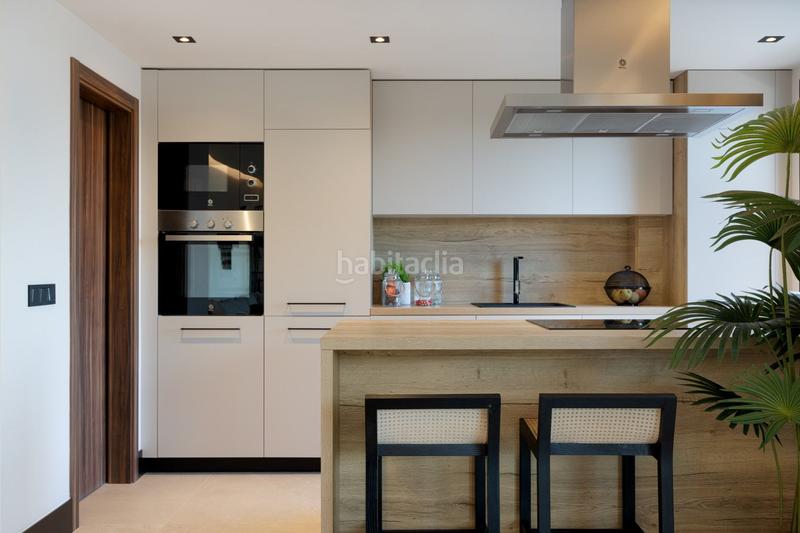 Foto bf812e7b-1b84-413f-8db6-f5ea9d7f5285. Penthouse with heating parking pool in Los Naranjos Marbella