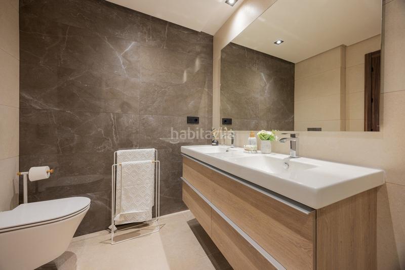 Foto c7875d7e-a9de-4cdd-8daf-ae7346771396. Penthouse with heating parking pool in Los Naranjos Marbella