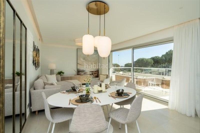 Foto db977e08-f766-4395-815b-a6baccd4e6e2. Apartament amb aparcament piscina a El Faro de Calaburra - Chaparral Mijas