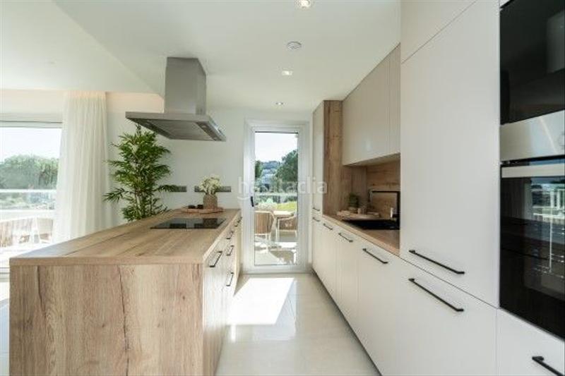 Foto ea716f01-7d13-4504-aca0-b5e59362589a. Appartement avec parking piscine dans El Faro de Calaburra - Chaparral Mijas