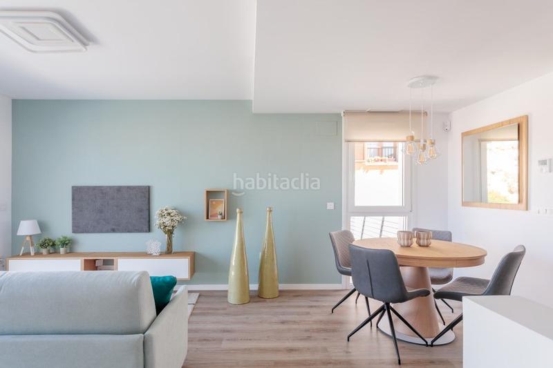 Foto 5d91f2c8-6b5a-40af-8366-e0f7c7e3bf4d. Chalet with parking pool in Finestrat pueblo Finestrat