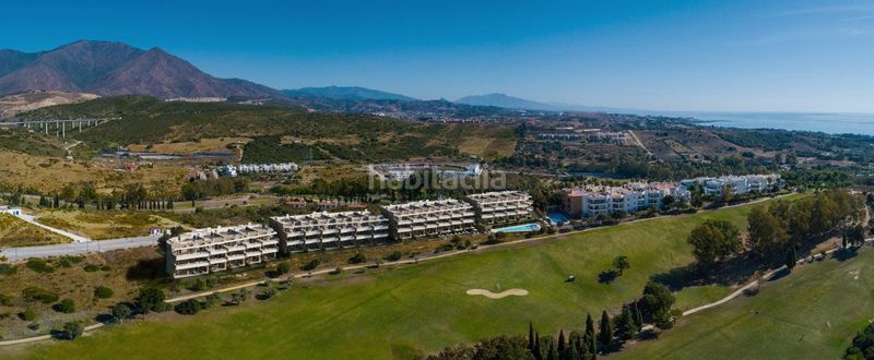 Foto 5330a4f7-cdfe-4964-9f33-671553e1fa13. Apartament amb aparcament piscina a Estepona golf Estepona