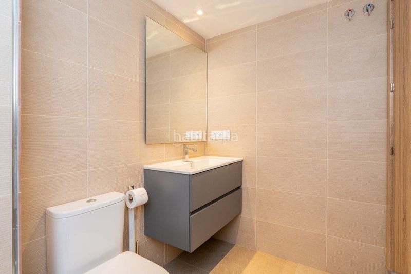 Foto 653511f5-0661-4d80-9af4-0492350bfa77. Apartament amb aparcament piscina a Estepona golf Estepona