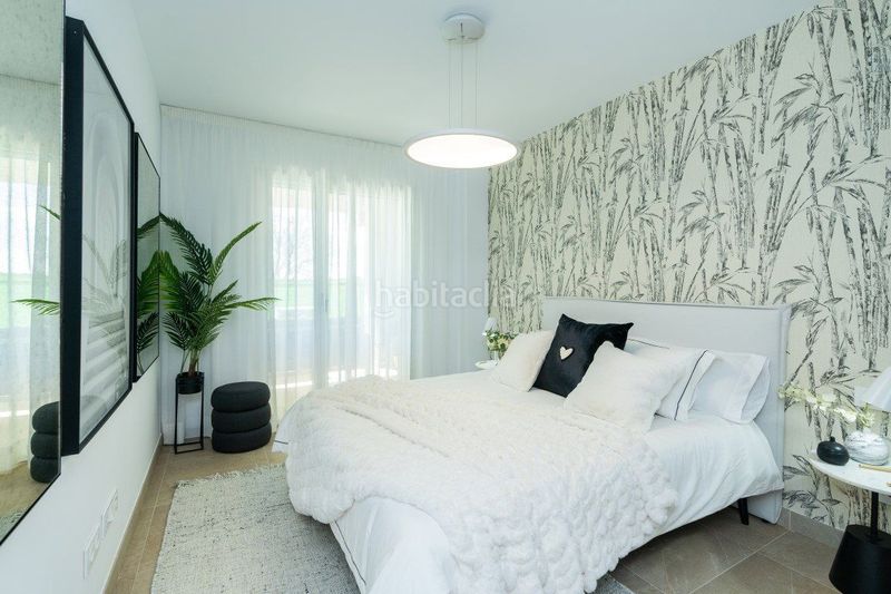 Foto db5f38d3-f518-4389-a163-eb1f37c0f589. Apartament amb aparcament piscina a Estepona golf Estepona