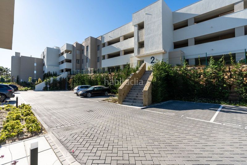 Foto f9b8927e-8876-477a-b2ec-07228a29724d. Apartament amb aparcament piscina a Estepona golf Estepona