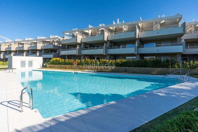 Foto c9edfaa2-9575-4b4b-8c41-88f282815364. Appartement avec parking piscine dans Estepona golf Estepona