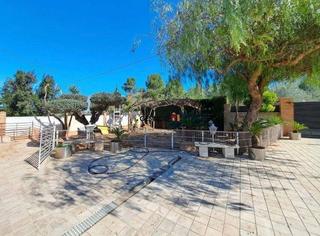 Masia a Canals. Casa con terreno en urbanización la redonda, canals  oportunidad