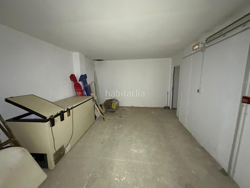 Foto b085b5df-6f6f-4b92-8c04-31ffb9b4572b. Local comercial a Pego