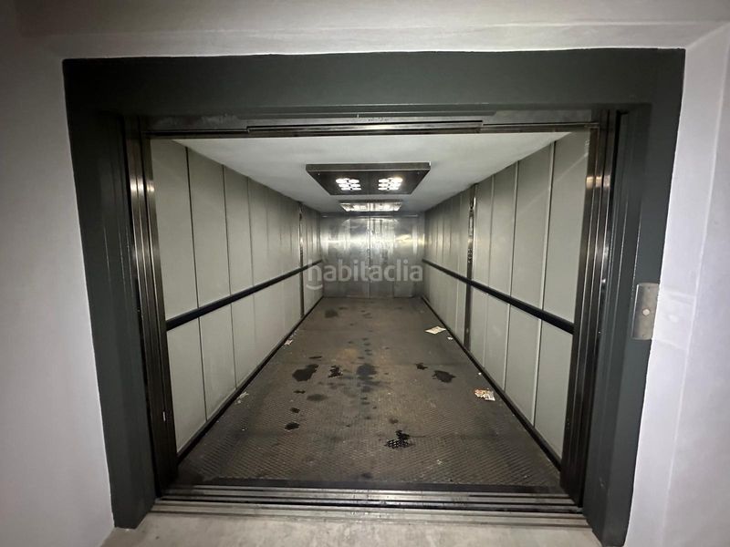 Foto f1638a67-a196-483f-b3d1-ea3e9a8b9f2d. Local comercial a Pego
