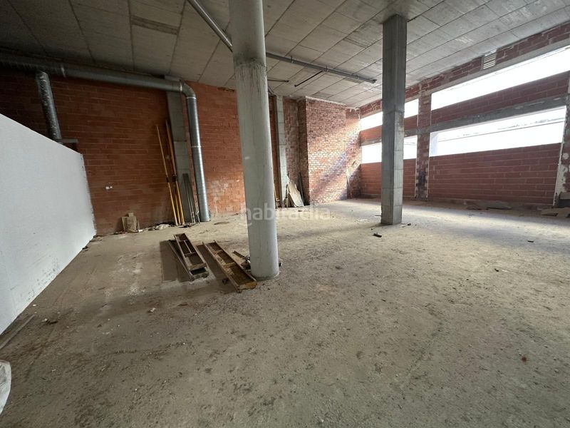 Foto f7e868c4-35cf-432d-9c89-bec70023a011. Local comercial a Pego