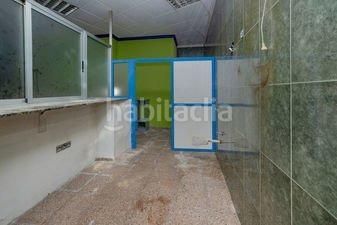 Foto 3bb5ccfc-17e9-43d0-a28b-975ba34d23df. Local comercial a Plaza de Toros-Avenida Chapí-Trinquete Elda