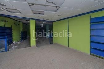 Foto 4de4b9bc-ac4f-46b7-b4ec-0b8a51e568e3. Local comercial a Plaza de Toros-Avenida Chapí-Trinquete Elda