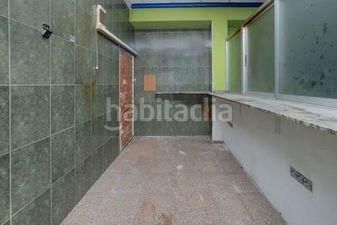 Foto 844ad2fe-c53e-4bee-a128-fa7a2f41ee6a. Local comercial a Plaza de Toros-Avenida Chapí-Trinquete Elda