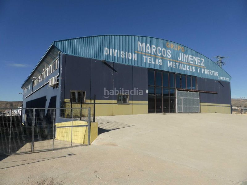 Foto e40152b7-3b52-4076-b563-82c7b0dcd367. Nau industrial a Jumilla