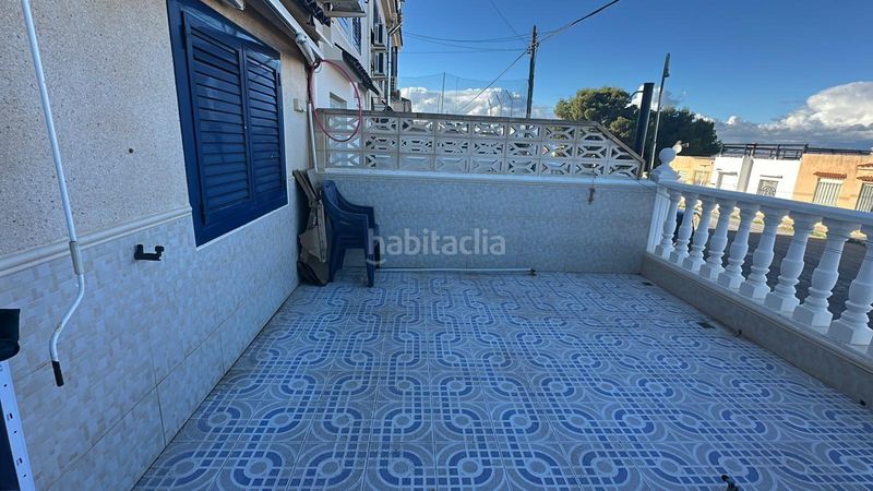 Foto 5f668287-8a0e-40e2-b91a-c32bc4456c10. Casa adossada amb piscina a Casco Antiguo - Sta. Cruz - Ayuntamiento Alicante