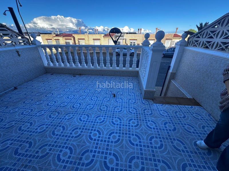 Foto 803a6592-535d-40e2-b622-2f8ee86a10a1. Casa adossada amb piscina a Casco Antiguo - Sta. Cruz - Ayuntamiento Alicante
