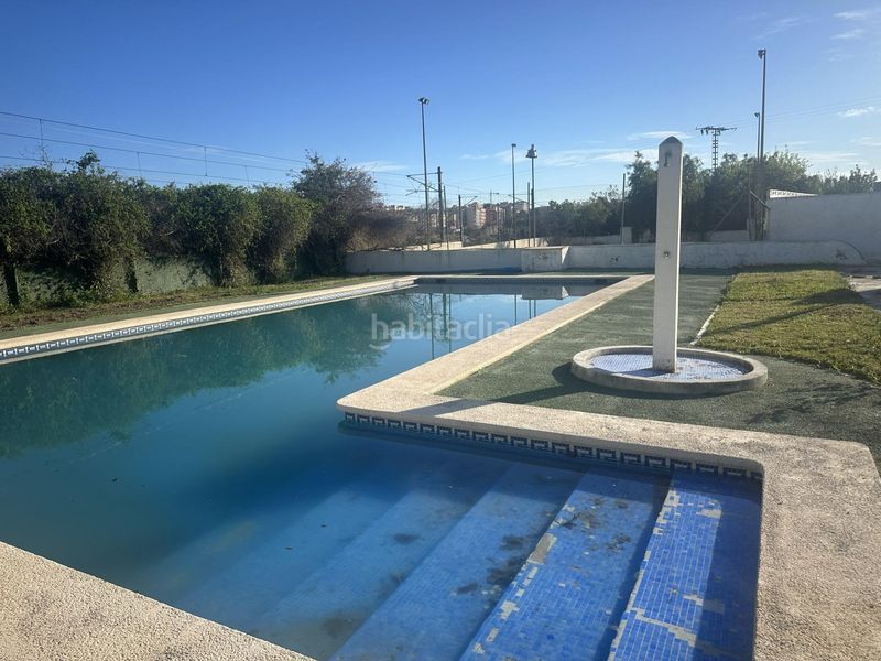 Foto 00ff4be8-63b5-43ca-b804-8f1ec978f25e. Casa amb aparcament piscina a Campello Pueblo Campello (el)
