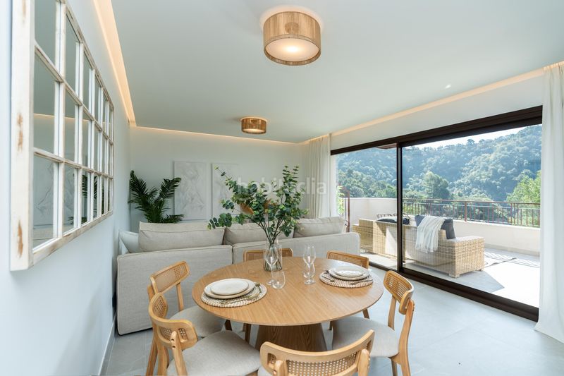 Foto dea6a7ce-7762-44b5-b95e-44776a268d24. Apartament amb piscina a Istán