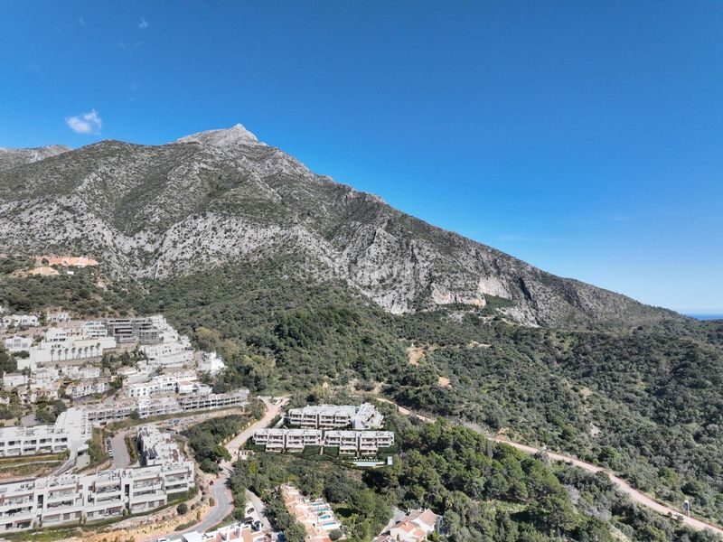 Foto f0684623-51d4-4493-b6dd-85c8feac85bd. Apartament amb piscina a Istán