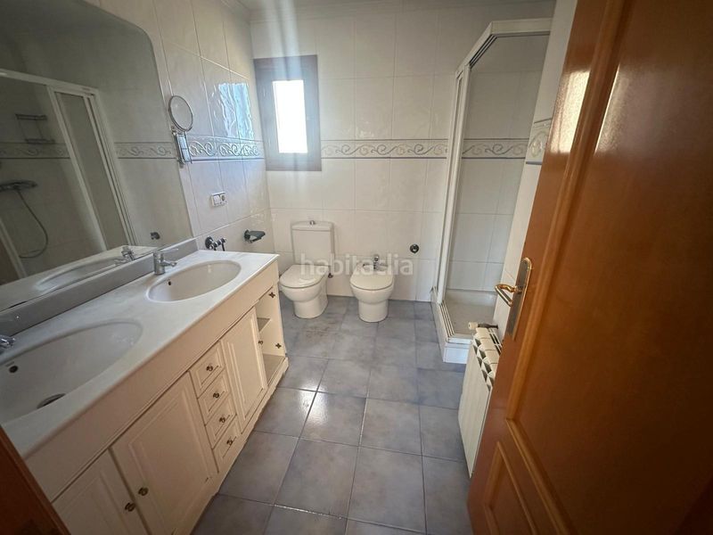 Foto 9f15a900-c3d1-4f95-8cd1-a1d9b2452d38. Xalet amb piscina a Campello Pueblo Campello (el)