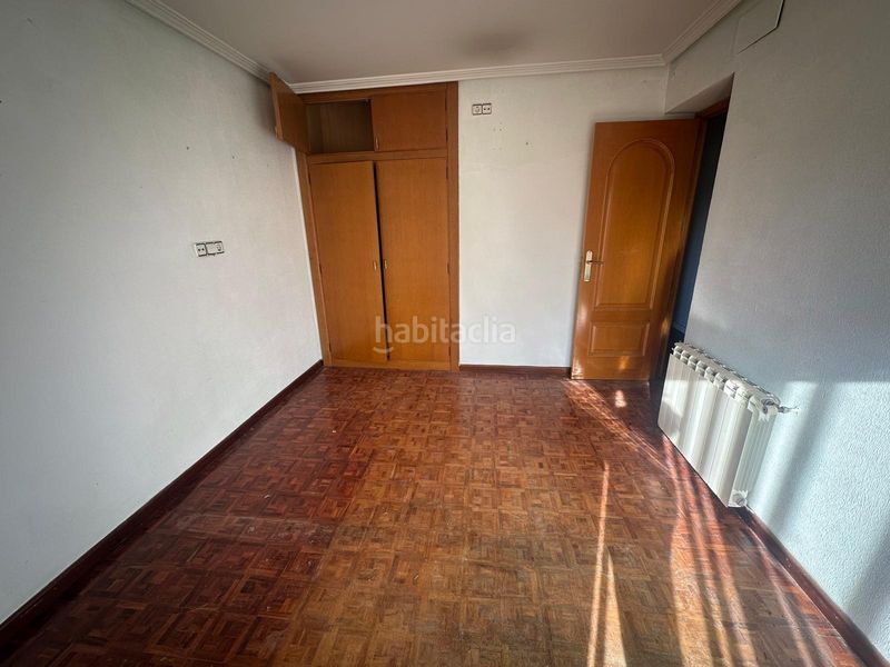 Foto cf7d8e1d-1663-4bd6-9ca9-9cef54a5f383. Xalet amb piscina a Campello Pueblo Campello (el)