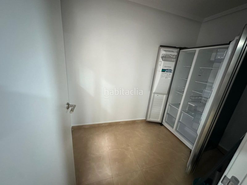 Foto 991caba0-de15-4452-bb7d-de830a06b408. Casa adossada amb aparcament a Monforte del Cid