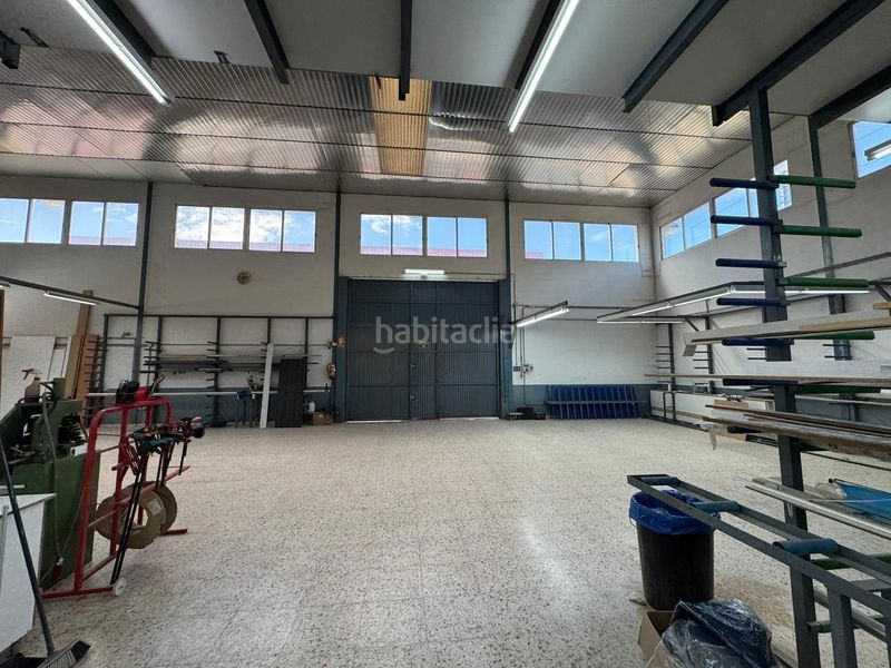 Foto 143342e4-45f6-4dc7-a8c0-fadbe77aa3a8. Location bâtiment à usage industriel dans Campo Alto-Club de Campo Elda