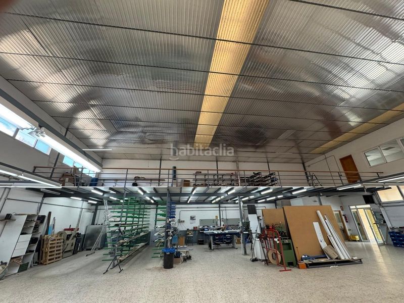 Foto ec7dfc16-80e5-4081-ba86-3f71ad6dc3fd. Location bâtiment à usage industriel dans Campo Alto-Club de Campo Elda