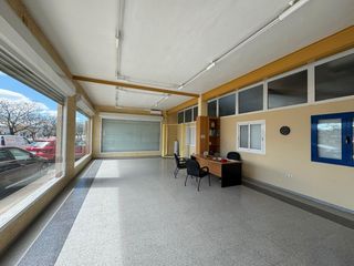 Miete Fabrikhalle in Campo Alto-Club de Campo. Nave industrial de 465 m2 en elda con altillo y equipada