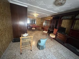 Casa a Monòver. Vivienda con local comercial en monóvar  espacio, funcionalidad