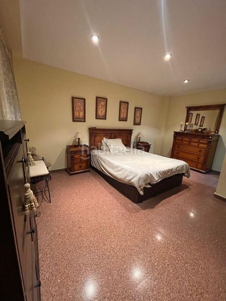 Foto fef286a5-b090-43d8-acfe-be5cfd529be6. Pis a Novelda