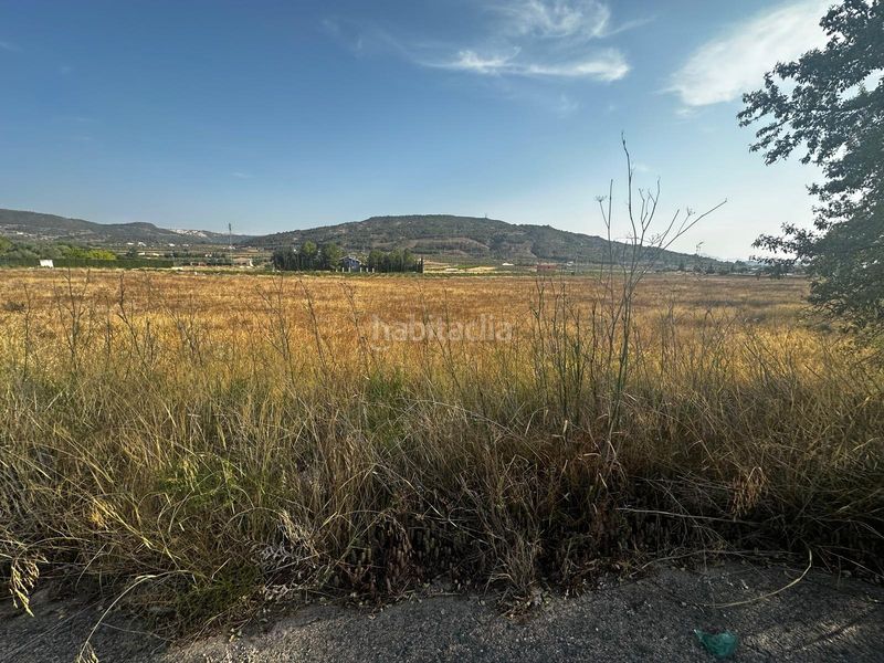 Foto bddc17fb-e71a-4f43-a7fc-f1e5964f6b2e. Terreny residencial a Pinoso