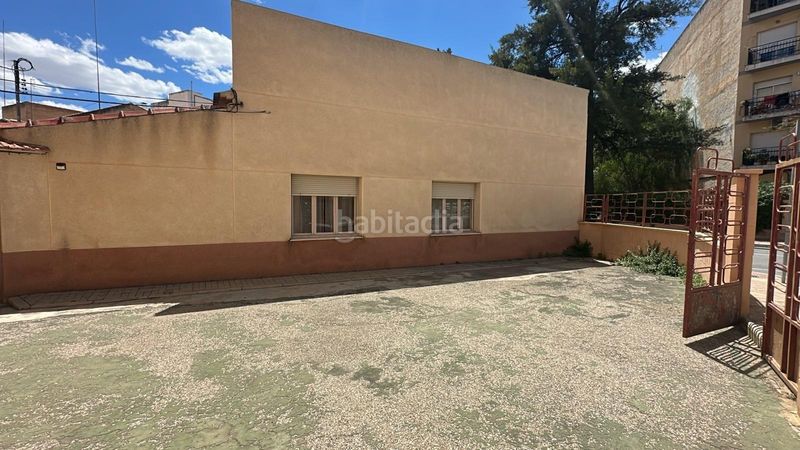 Foto 1b1e6fa7-86c5-4996-a845-49390640b56c. Casa adossada amb aparcament a Monòver