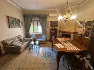 Casa a schiera in Monòver. Adosado céntrico en venta  amplio, luminoso y con chimenea