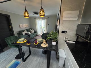 Appartamento in Las Trescientas-San Francisco-Ciudad Vergel. Piso reformado de 2 dormitorios en elda