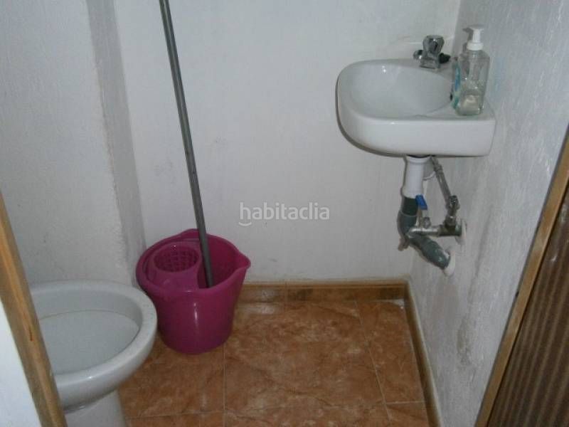 Foto 20edf996-2855-44f6-9b91-b7412523a6ca. Local comercial a Monòver