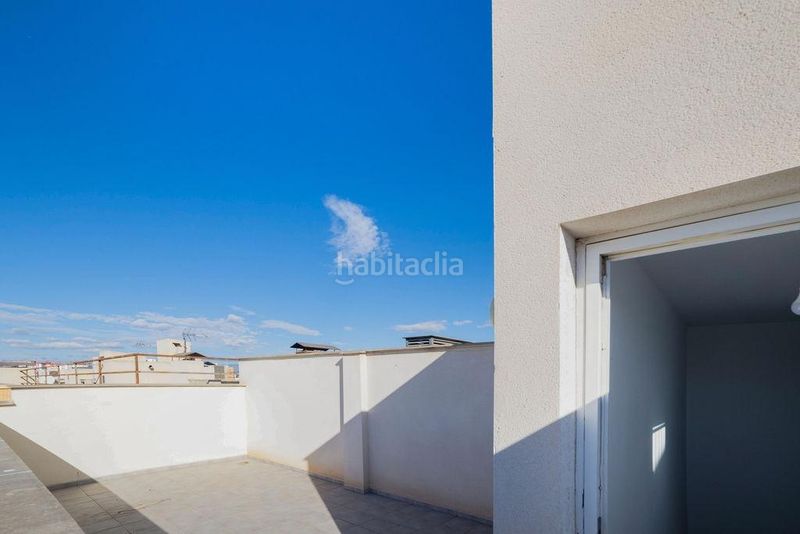 Foto 59f6f35c-c2b0-4982-bdd5-0171f871b0e5. Pis amb aparcament piscina a Benisaudet Alicante