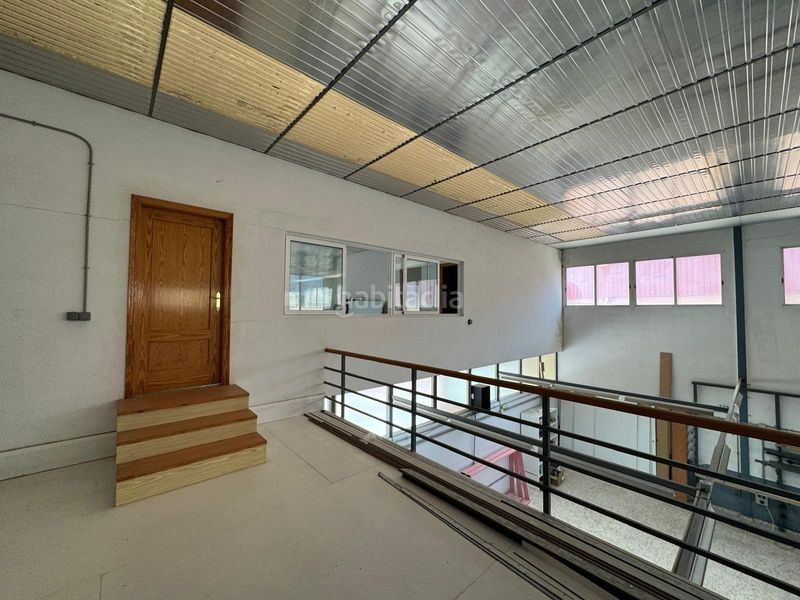 Foto a9569fd4-6049-4e57-892a-22e151b8a684. Location bâtiment à usage industriel dans Campo Alto-Club de Campo Elda